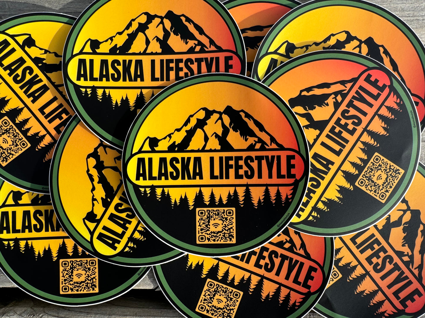 Alaska Lifestyle Vinyl Sticker - 4x4" Circle